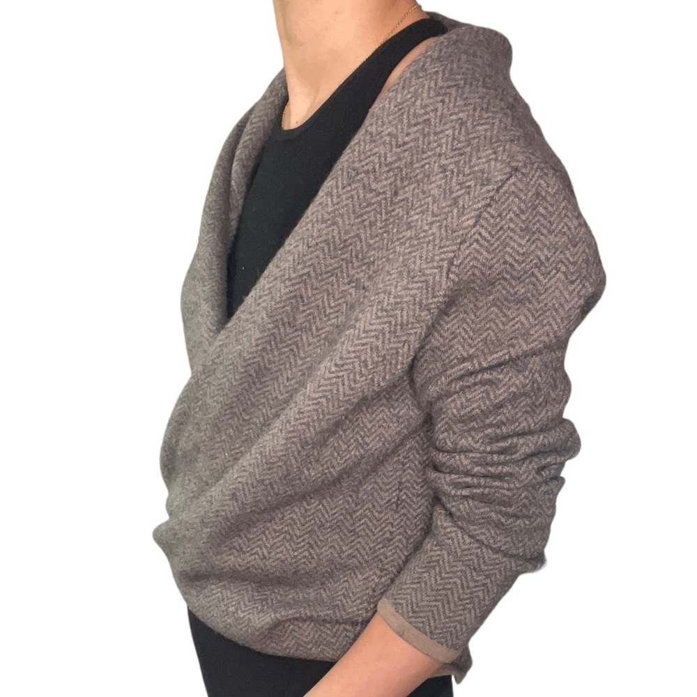 Cynthia Rowley Merino Wool Blend Shawl Wrap Sweater - Picture 5 of 12
